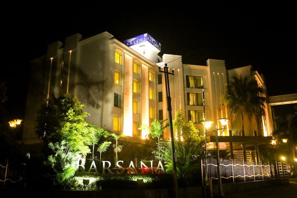 Barsana Hotel & Resort Shiliguri Exterior foto