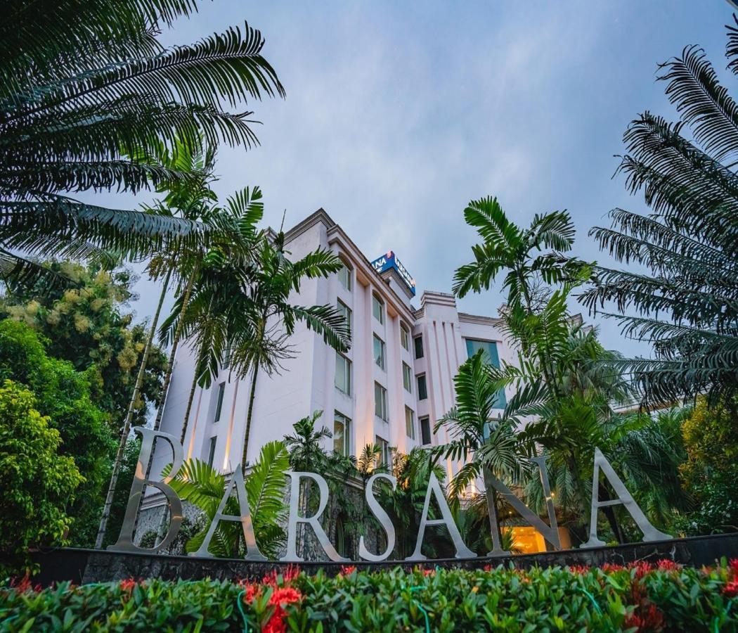 Barsana Hotel & Resort Shiliguri Exterior foto